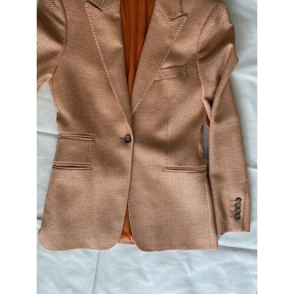 LORO PIANA is a chic single-breasted blazer made of wool and cashmere. - Picture 12 of 16